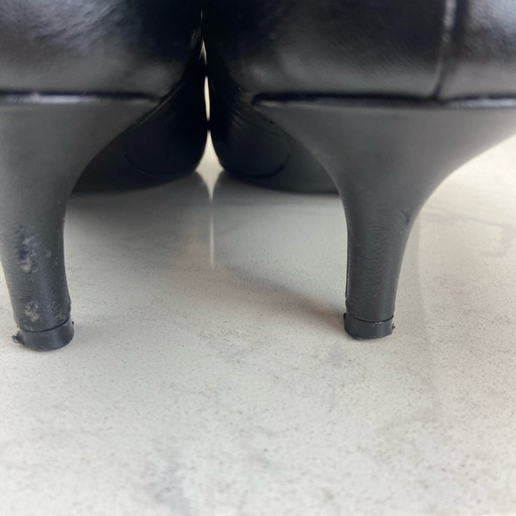 Life Stride Classic Black Heels - Picture 11 of 12